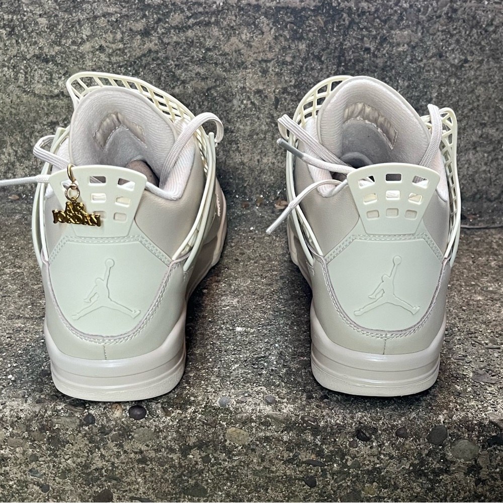Air Jordan 4 Net - Picture 3 of 10